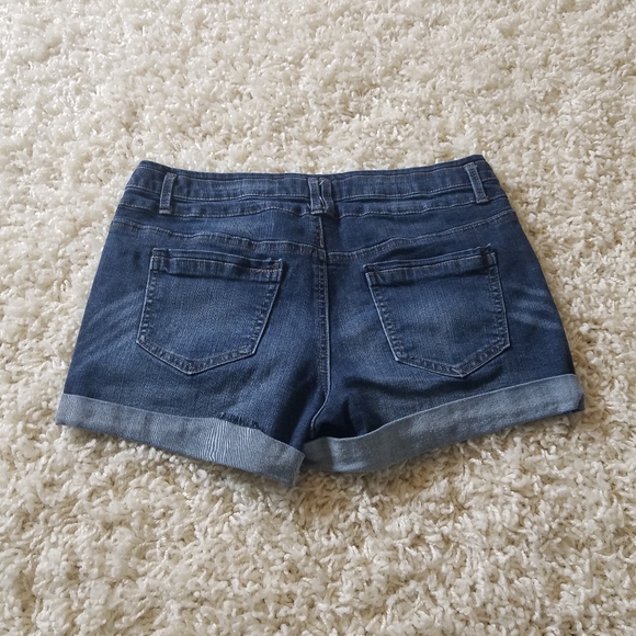 BLUE SPICE jean shorts - Picture 5 of 6